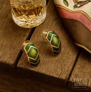 Vintage Green Enamel Chevron Earrings 🦋 Gold-Tone 1980s Art Deco Revival